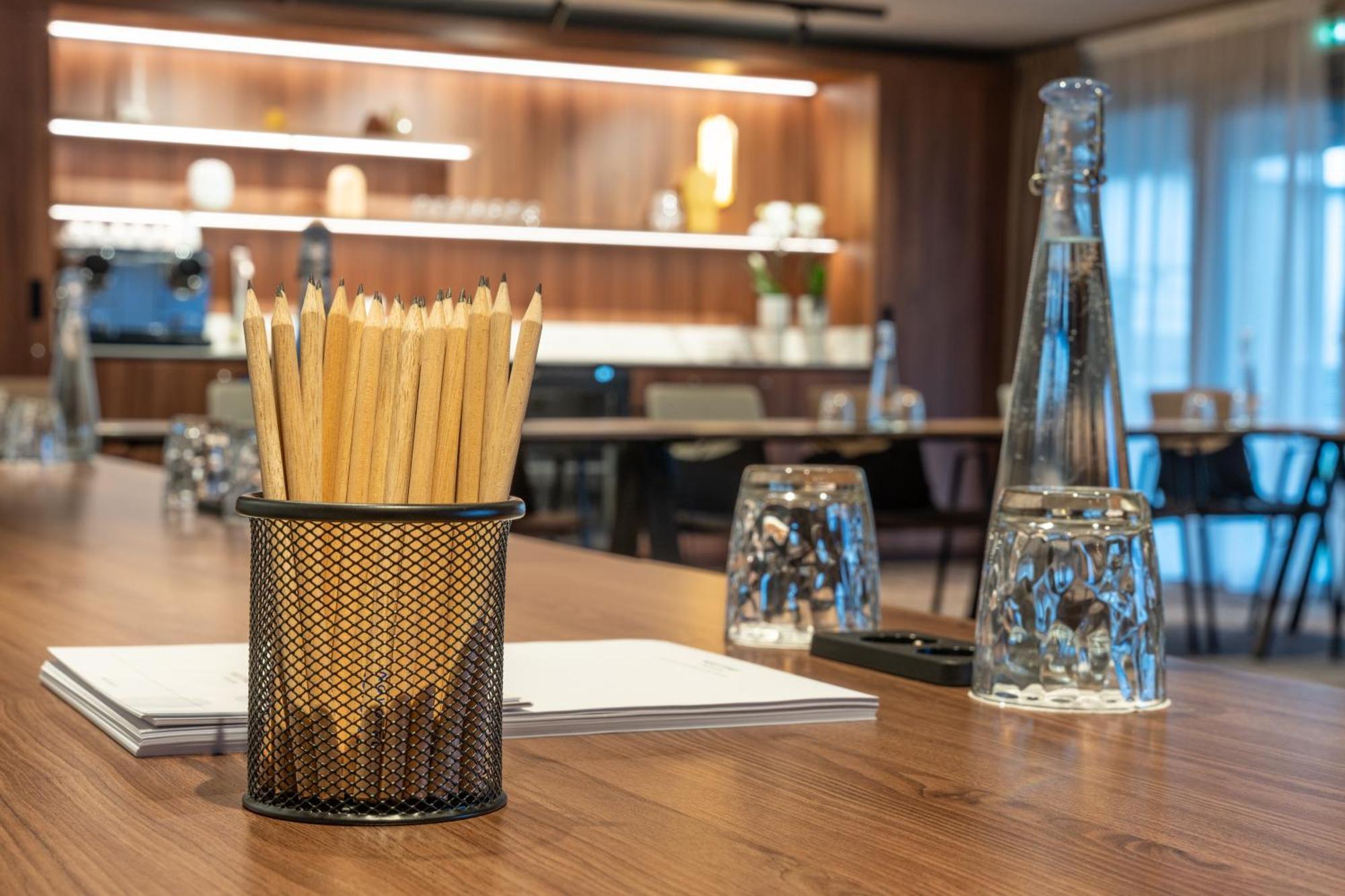 Novotel Angers Lac De Maine Экстерьер фото