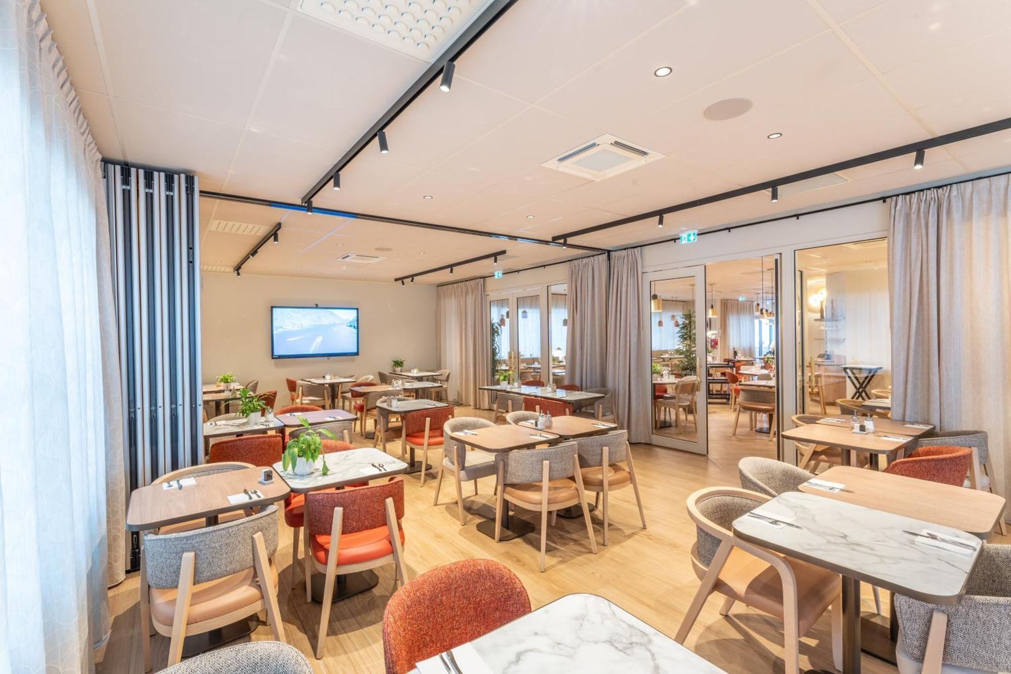 Novotel Angers Lac De Maine Экстерьер фото